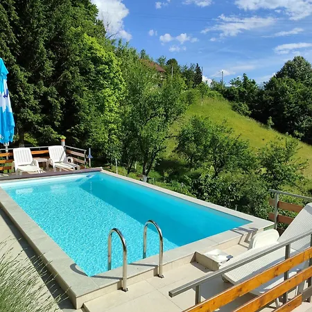 Vikendica Brda Ferienhaus